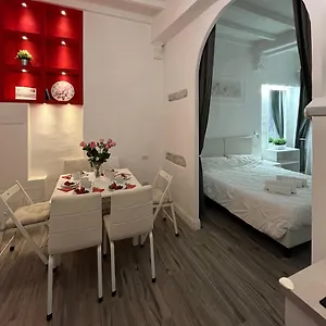 Michelangelo's Place Apartment